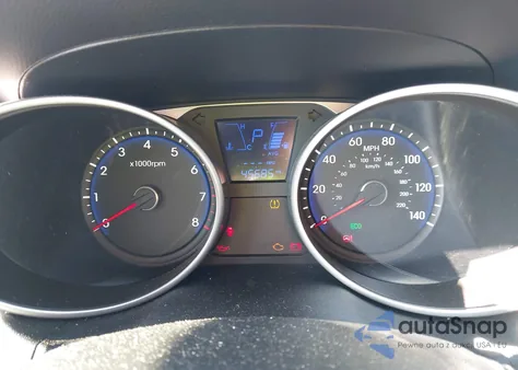 2015 Hyundai Tucson Gls z USA, uszkodzony, nr VIN KM8JTCAF5FU033153